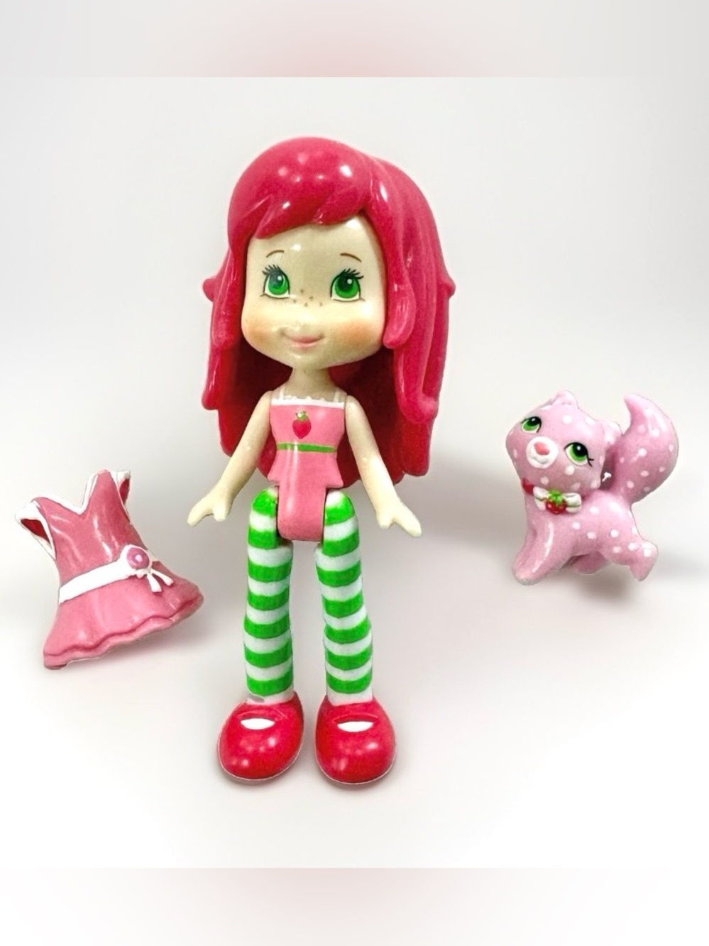 Strawberry Shortcake 3” Doll Custard Cat 2009 Rubber Dress Hasbro Scented Set